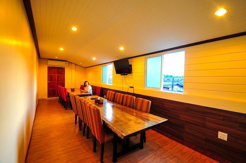 Lenoi Buri Hostel Phatthalung Ngoại thất bức ảnh