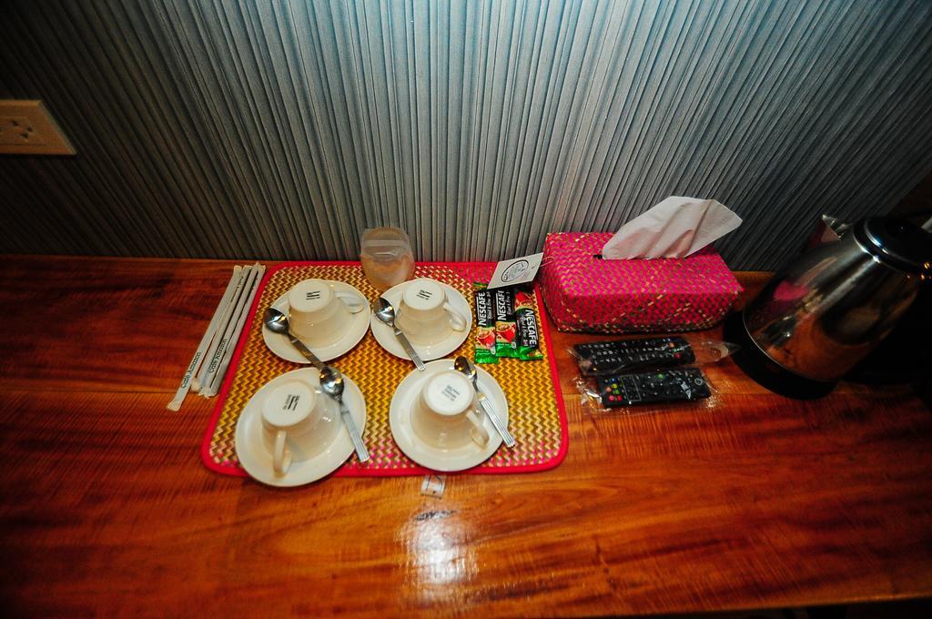 Lenoi Buri Hostel Phatthalung Ngoại thất bức ảnh