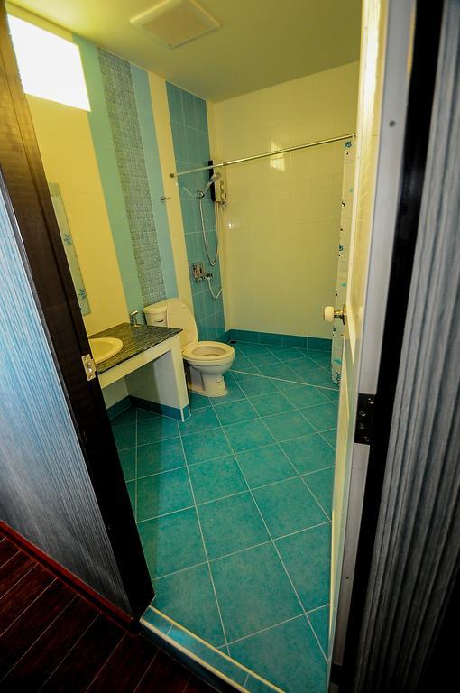 Lenoi Buri Hostel Phatthalung Ngoại thất bức ảnh